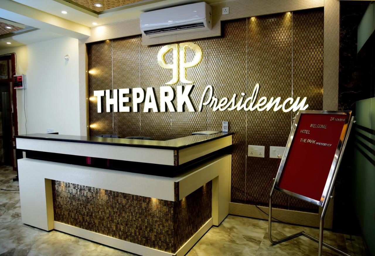 The Park Presidency Hotel Bareilly Eksteriør bilde