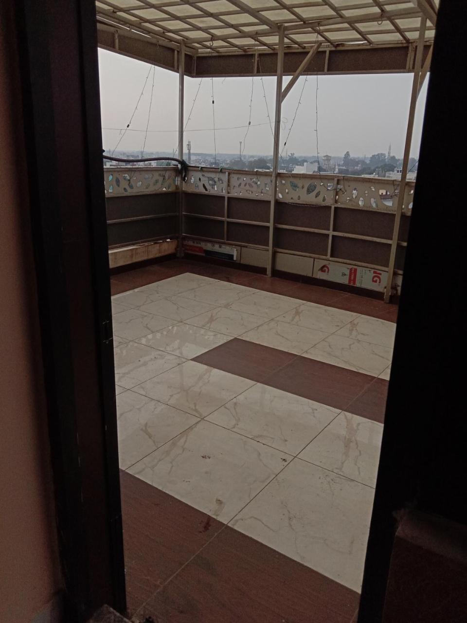 The Park Presidency Hotel Bareilly Eksteriør bilde